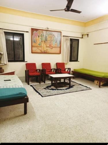 Esha's Homely stay · Palasdev