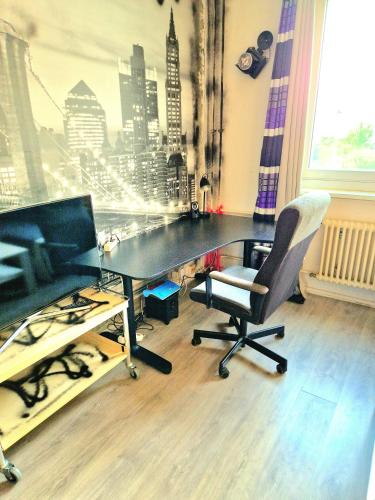 Spacious Cozy Trendy Room in Green Area 12 min to Downtown, Berlino (foto 7)