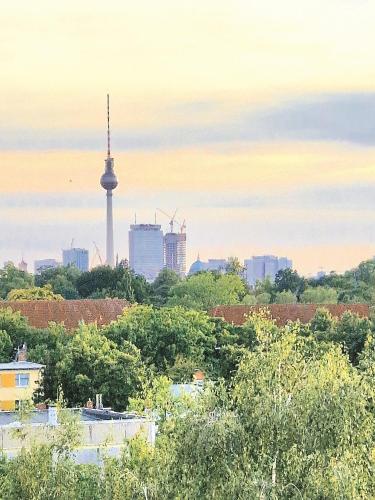 Spacious Cozy Trendy Room in Green Area 12 min to Downtown, Berlino (foto 6)