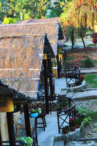 Mr. B's Place in Thakudwara