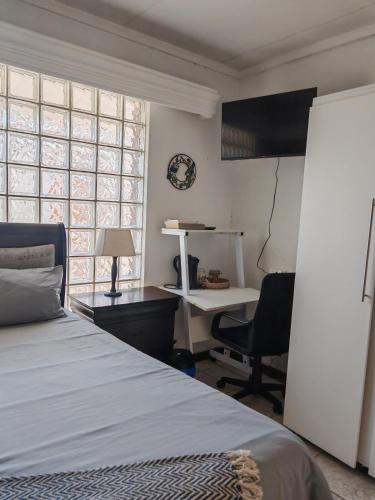 Yakhe self-catering Cozy styled 1 bedroomed in Edenvale