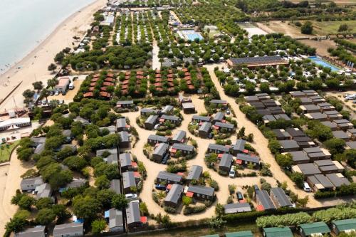 Camping Resort Els Pins - Accommodation - Malgrat de Mar