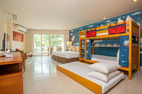 room detail thumbnail 0