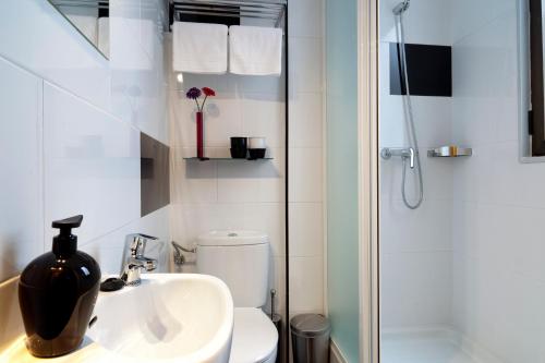 THC Tirso Molina Hostel - main image