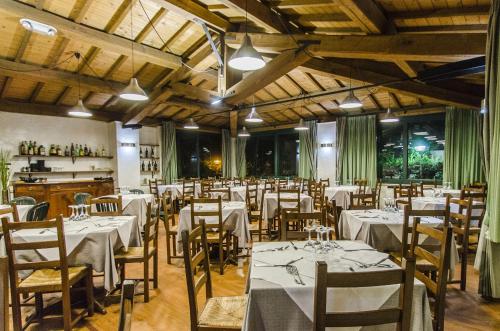 Restaurant, Flaminio Village Bungalow Park in Flaminio and Parioli