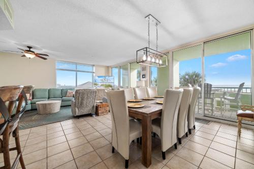 Balcony/terrace, BeachClub A-201-2nd floor Beachfront-4 Bed-4Bath-Luxe Condo-Resort-Sleeps 10 in Gulf Shores (AL)