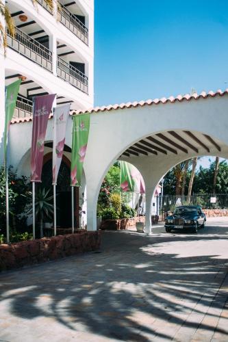 Parque Tropical In Spain