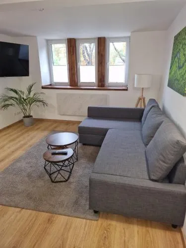KG Exklusives Zimmer, WLAN, geteiltes Bad und Küche in Stadtilm, Deutschland