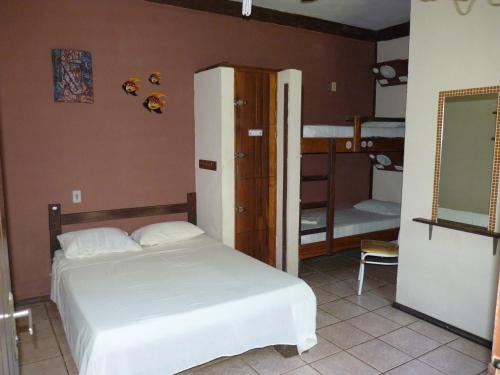 Maresias Hostel & Suites