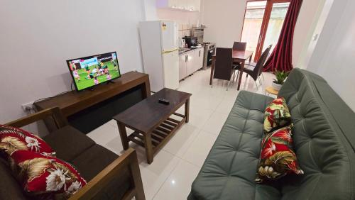 CBD Entire Apartment, Double bed and sofa bed, free wifi, parking, Suva