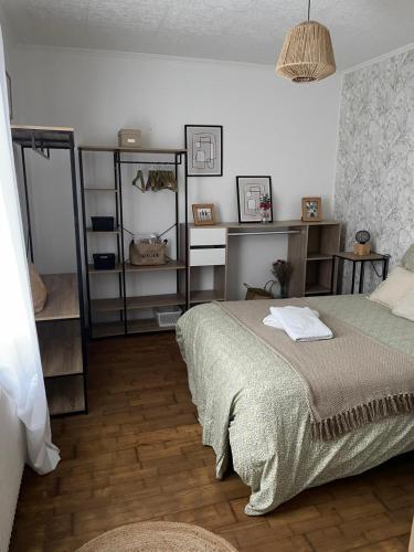 Maison lumineuse, proche centre. gîte à louer Brassioux