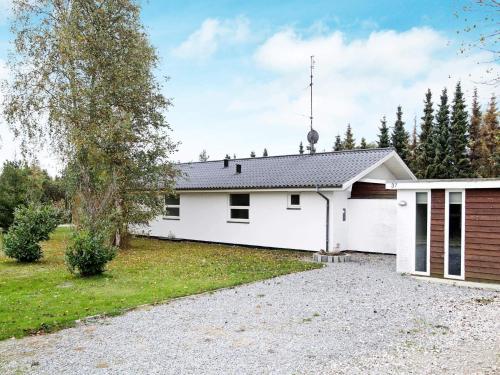 10 person holiday home in Væggerløse