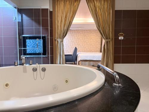 Lisa Motel in Fongshan District