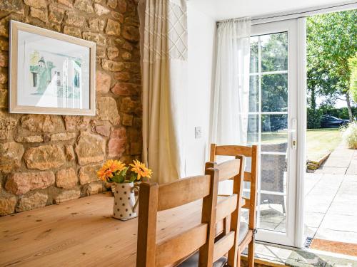 A szálláshely kívülről, Bathurst Cottage in Scarcliffe