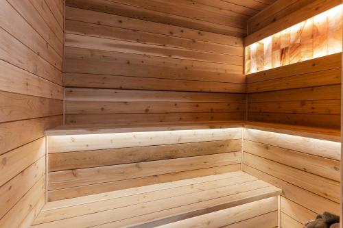 Malkita Terra -Earthly Elegance in เซนทรัล วัลเล่ย์ (NY)