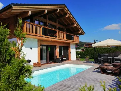 Chalet in Neukirchen by Wildkogel Ski Slopes in Neukirchen am Großvenediger, Österreich