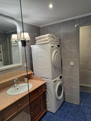 2 bedrooms, 2 beds
