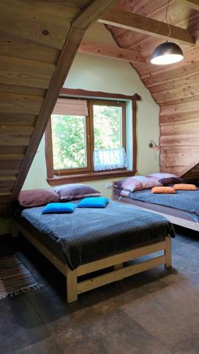 2 double beds