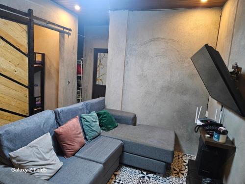 Casa Tolentino Tagaytay - Full house in Magallanes Drive