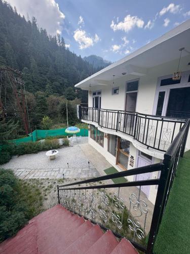 Viesnīcas āriene, The Pahadi Soul Stay and Café in Jibhi