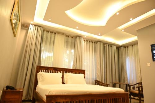 Neon Hotel Ntinda