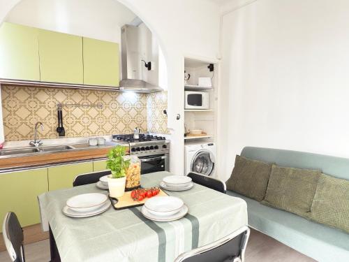 keuken, 50 mt dal mare - Relax con Box e Ampio Terrazzo in Alassio