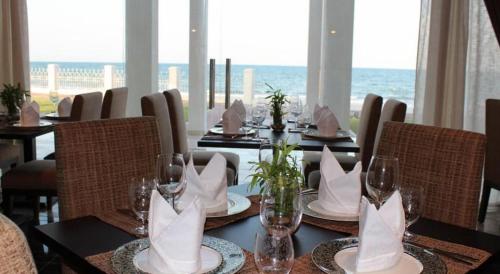 Restaurant, Sohar Beach Hotel in Sohar