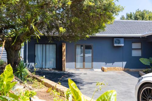 Milan Coproperties, Kempton Park