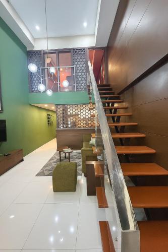 Modern Loft in Newport City - 2BR and 2BA, Manila