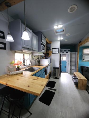 酒店外观, Shroom life farm Chicken shack in 北迈尔斯堡