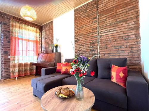 Dokholyan Hause, in Gargar