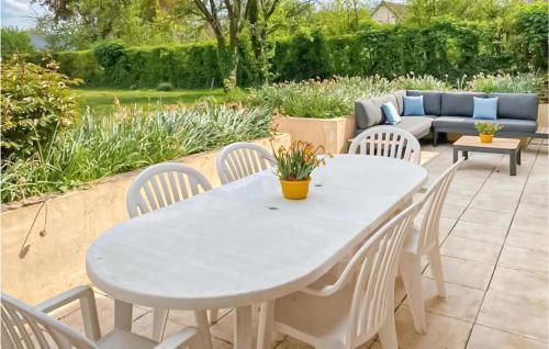 Maison spacieuse et chaleureuse pour familles, à 10 min de la Baie de Somme (Maison spacieuse et chaleureuse pour familles, a 10 min de la Baie de Somme) in Saigneville
