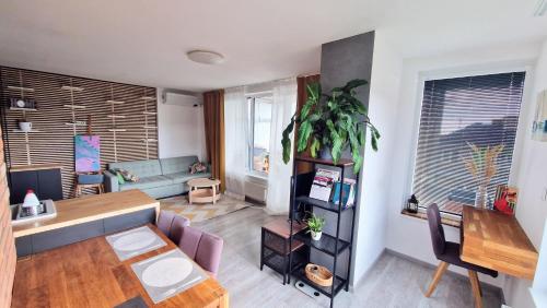 Premiere Apartment Big Balcony and City View, Bratislava (fotografie 4)