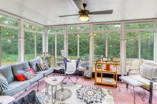 Sunroom & Yard: Charming Hot Springs Home!, Hot Springs