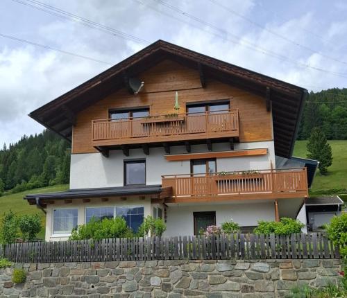 Ferienwohnung Bernsteiner, Unterkunft in Iselsberg