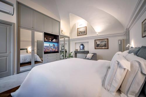 Le Corti by Dimora Collection - 13th-Century Convent Suites with Private Sauna and Gym - Adults Only, Florenz (Foto 6)