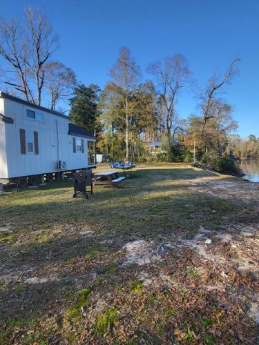 At Ease River Front in Silsbee (TX)