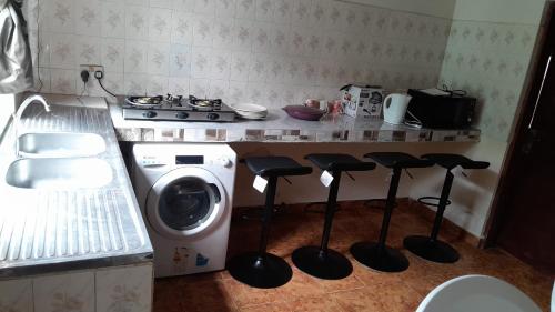 Afonta's Greenhouse Retreat in Kunkujang Jattaya