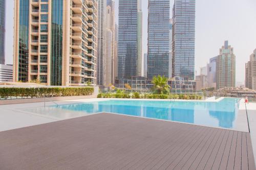 Royal suites LIv Marina views - image 13