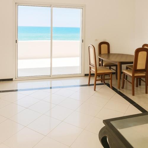 Blue View Rooftop - Gammarth , Pieds dans l'eau, Terrasse panoramique face a la mer in Gammarth