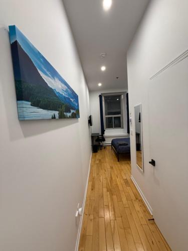 Charming Apartment downtown Montreal with Parking & Pet-Friendly near La Tannerie