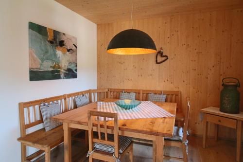 ChiemseeRefugium - Ferienwohnung Berg in Bernau am Chiemsee