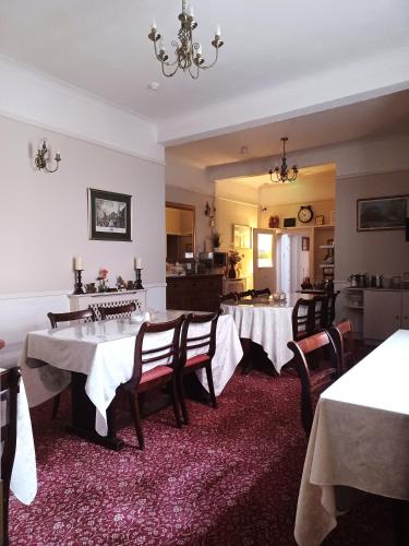 Ресторан, Hunters Lodge Guest House in Freemantle
