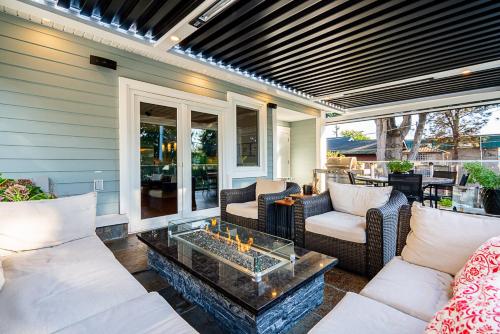 World Cup Coastal Getaway in White Rock (Brit-Kolumbia)