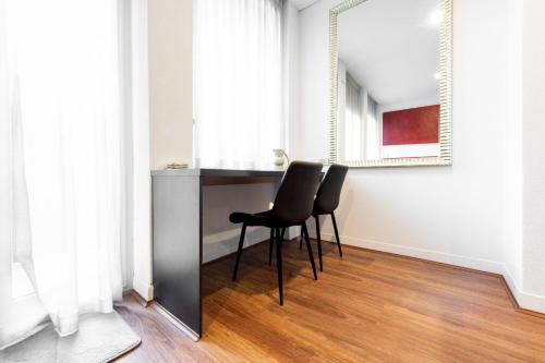 Simple City Stay - Melbourne CBD Apartment - image 2