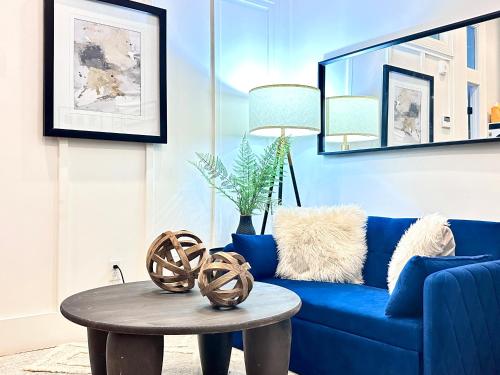 Downtown 1BR Apt Walk to Convention Center