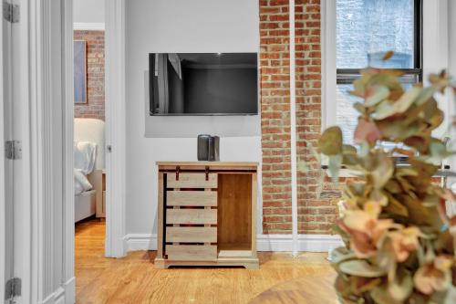 Modern 2BR with Private Garden - In Gramercy Park, New York (Foto 8)