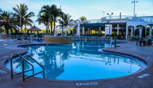 Resort on Cocoa Beach by VRI resorts