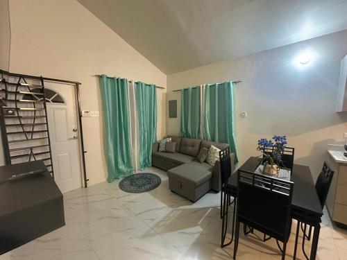 편의 시설/서비스, Zae's Retreat 2 bed 1 Bath in Portmore Jamaica in 포트모어