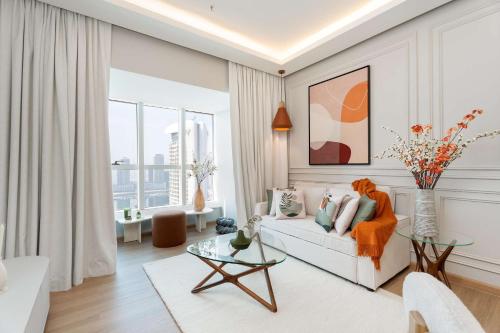 Luxury Renovated 1BR w Full Sea View, Dubai (foto 7)